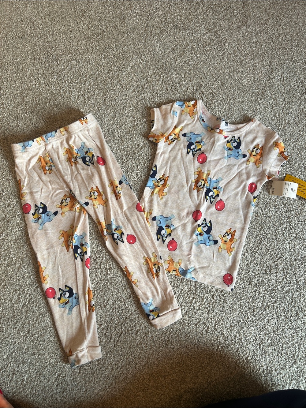 Short-Sleeve Kids Pajama Set with Playful Puppy Print - Light Pink